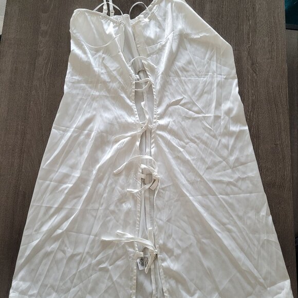 Beach Cover Up - Picture 2 of 2